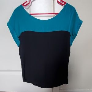 Lola shirt with zipper back